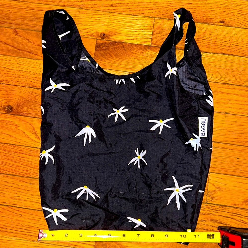 BAGGU cute, rare, print, medium, reusable bag.